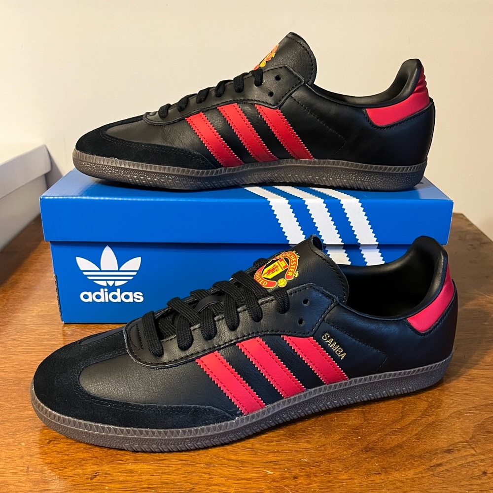 ADIDAS Samba Manchester United Shoes - Picture 12 of 12